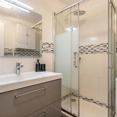 Les Regates-8 By Interhome