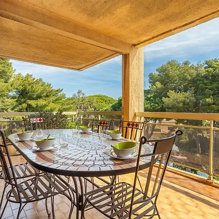 Les Regates-8 By Interhome Lejlighed