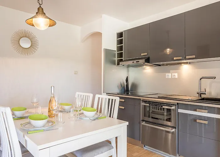 Les Regates-8 By Interhome Daire *