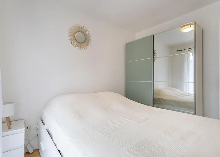 Les Regates-8 By Interhome Hyeres